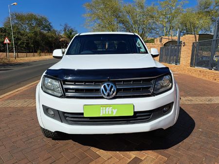 2015-Volkswagen-Amarok-20-TDI-Trendline-103kW-Double-Cab_1