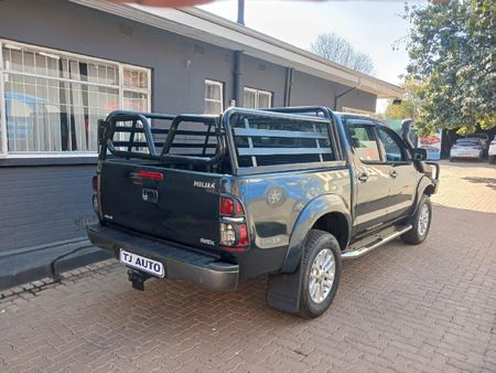 2007-Toyota-Hilux-30-D-4D-Raider-4x4-Double-Cab_3