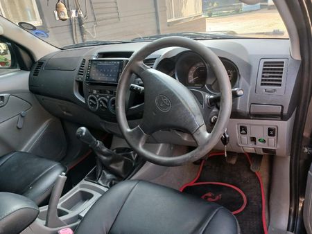 2007-Toyota-Hilux-30-D-4D-Raider-4x4-Double-Cab_6