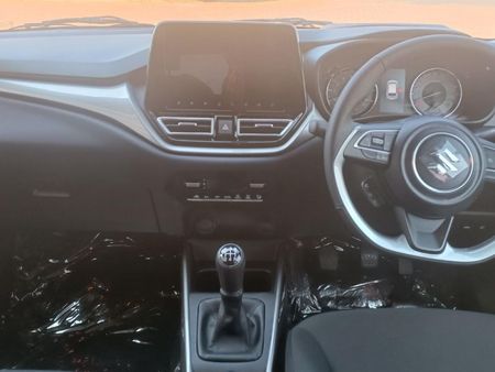 2024-Suzuki-Baleno-15-GLX_5