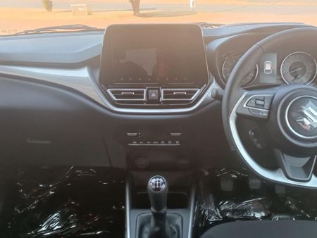 2024-Suzuki-Baleno-15-GLX_8