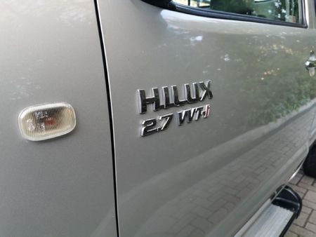 2009-Toyota-Hilux-27-VVTi-Raider-Raised-Body-Single-Cab_11