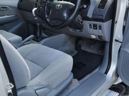 2009-Toyota-Hilux-27-VVTi-Raider-Raised-Body-Single-Cab_13