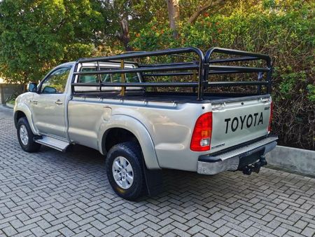 2009-Toyota-Hilux-27-VVTi-Raider-Raised-Body-Single-Cab_3