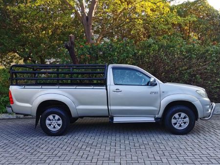 2009-Toyota-Hilux-27-VVTi-Raider-Raised-Body-Single-Cab_4