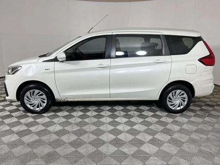 2022-Toyota-Rumion-15-SX_13