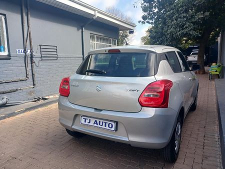 2019-Suzuki-Swift-12-GL_7