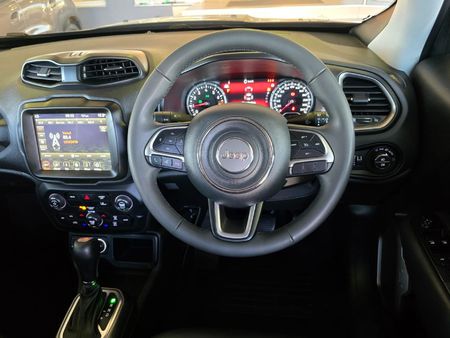 2022-Jeep-Renegade-14-TJet-Limited-Auto_11