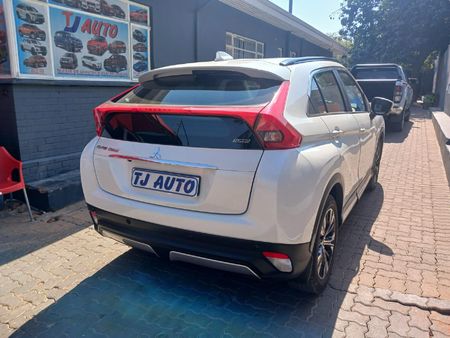 2021-Mitsubishi-Eclipse-Cross-15T-GLS-Auto_5