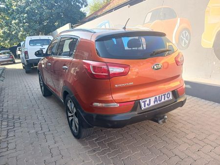 2014-Kia-Sportage-20-Auto_5