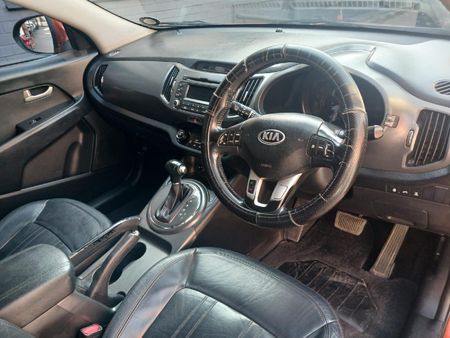 2014-Kia-Sportage-20-Auto_6