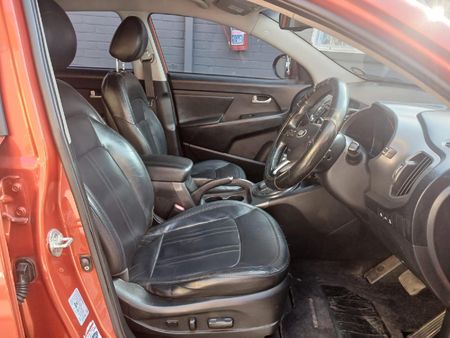 2014-Kia-Sportage-20-Auto_8