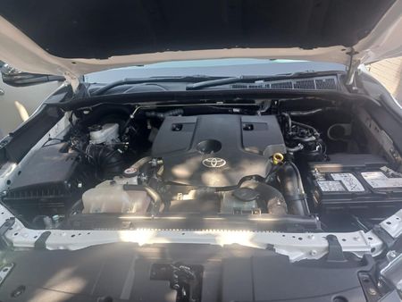 2021-Toyota-Hilux-28-GD-6-Raised-Body-Legend-4x4-Auto-Double-Cab_9