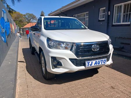 2018-Toyota-Hilux-24-GD-6-Raised-Body-SRX-Single-Cab_2