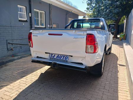 2018-Toyota-Hilux-24-GD-6-Raised-Body-SRX-Single-Cab_5