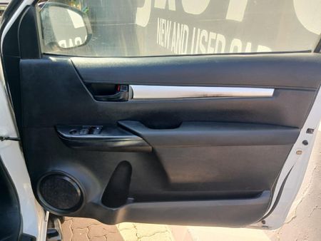 2018-Toyota-Hilux-24-GD-6-Raised-Body-SRX-Single-Cab_8
