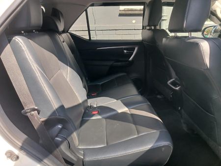 2020-Toyota-Fortuner-28-GD-6-4x4-VX-Auto_10