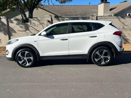 2016-Hyundai-Tucson-20-Premium-Auto_3
