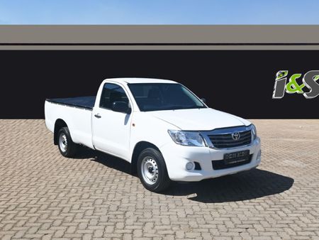 2012-Toyota-Hilux-25-D-4D-Single-Cab_0