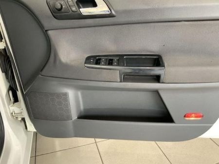 2003-Volkswagen-Polo-16-Comfortline_9