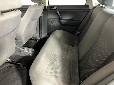 2014-Volkswagen-Polo-Vivo-16-Trendline-5-dr_3