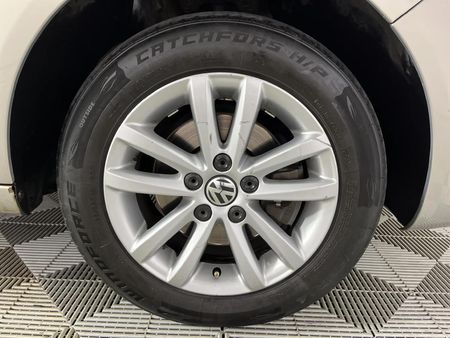 2014-Volkswagen-Polo-Vivo-16-Trendline-5-dr_5