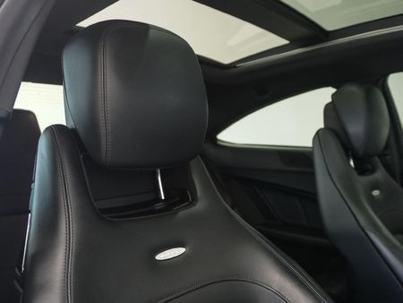 2014-Mercedes-AMG-C-Class-C63-AMG-Coupe_14