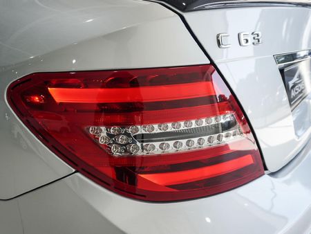 2014-Mercedes-AMG-C-Class-C63-AMG-Coupe_16