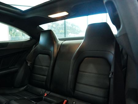 2014-Mercedes-AMG-C-Class-C63-AMG-Coupe_18