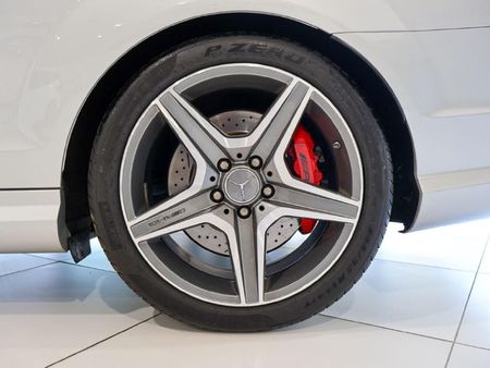 2014-Mercedes-AMG-C-Class-C63-AMG-Coupe_22