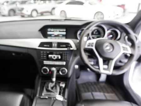 2014-Mercedes-AMG-C-Class-C63-AMG-Coupe_5