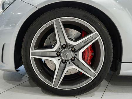 2014-Mercedes-AMG-C-Class-C63-AMG-Coupe_7