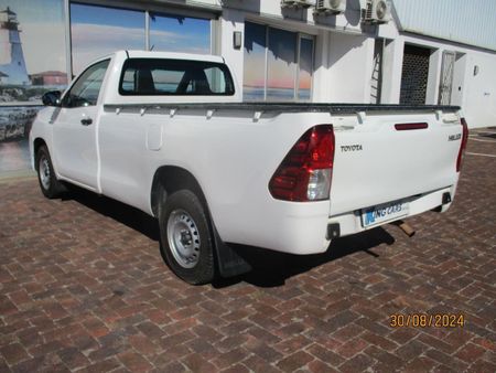 2018-Toyota-Hilux-20-VVTi-Single-Cab_8