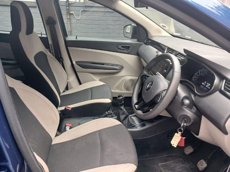 2021-Renault-Triber-10-Dynamique_7