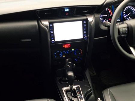 2024-Toyota-Fortuner-24-GD-6-4x4-Auto_10