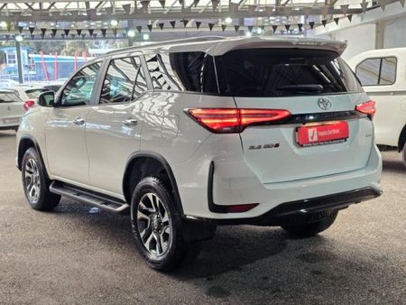 2024-Toyota-Fortuner-24-GD-6-4x4-Auto_8