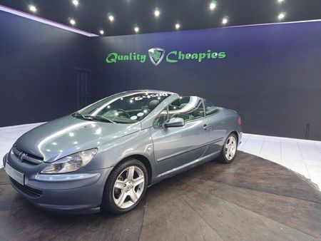 2004-Peugeot-307-CC-20_12