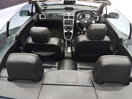 2004-Peugeot-307-CC-20_15