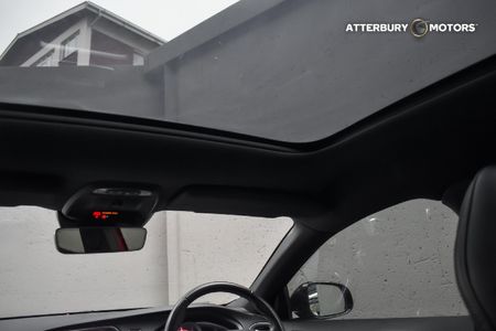 2019-Volvo-V40-CC-D3-Momentum-Auto_11