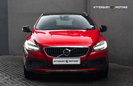 2019-Volvo-V40-CC-D3-Momentum-Auto_3