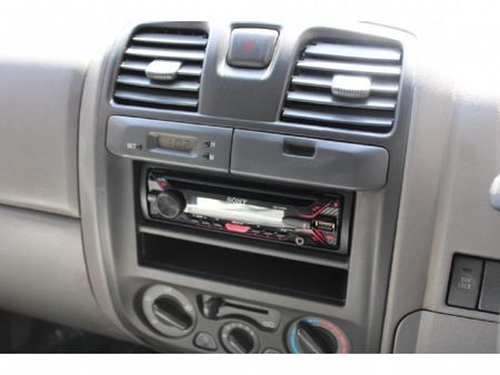 2006-Isuzu-KB-240i-Double-Cab-LE_5