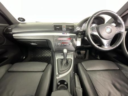 2009-BMW-1-Series-135i-Coupe-M-Sport-Auto_1