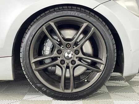 2009-BMW-1-Series-135i-Coupe-M-Sport-Auto_4