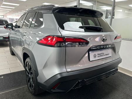 2023-Toyota-Corolla-Cross-18-GR-S_3