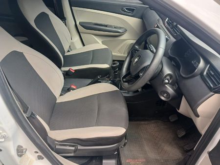 2021-Renault-Triber-10-Dynamique_8