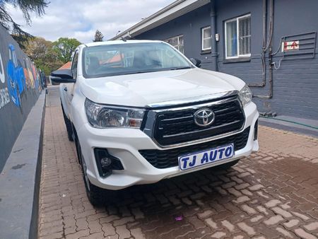 2016-Toyota-Hilux-24-GD-6-SRX-4x4-Single-Cab_1