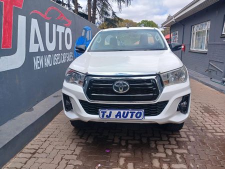 2016-Toyota-Hilux-24-GD-6-SRX-4x4-Single-Cab_3