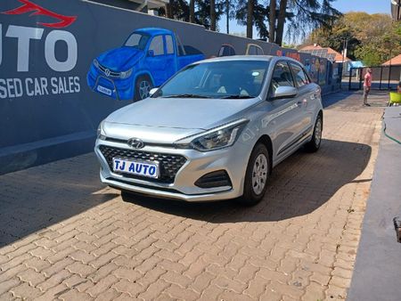 2020-Hyundai-i20-12-Motion_0