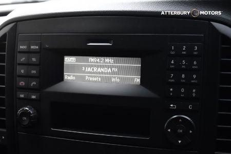 2018-Mercedes-Benz-Vito-116-22-CDI-Tourer-Pro_10