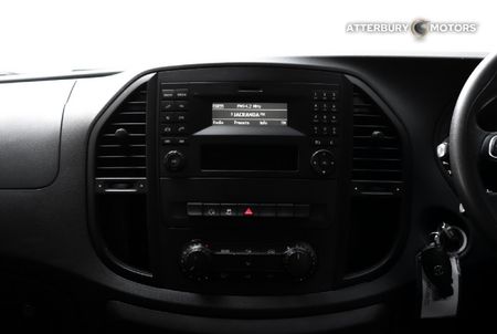 2018-Mercedes-Benz-Vito-116-22-CDI-Tourer-Pro_7
